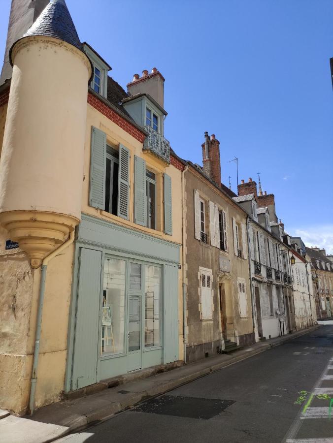 L'Atelier De L'Artiste - Moulins Coeur De Ville Kültér fotó