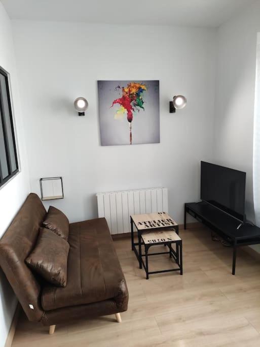 L'Atelier De L'Artiste - Moulins Coeur De Ville Kültér fotó
